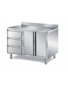 TAVOLO ARMADIATO INOX CON CASSETTIERA A TRE CASSETTI E DUE ANTE BATTENTI - SENZA ALZATINA - CM. 150X70X85H