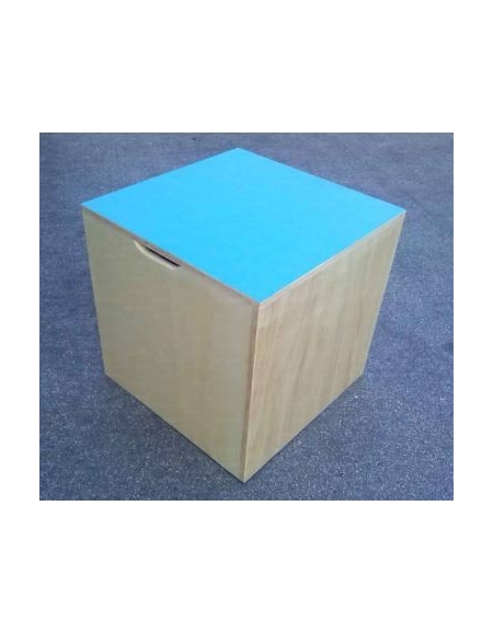 Cubo propriocettivo Dim. 80x80x80 cm., in legno.
