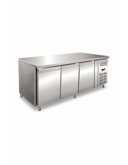 Tavolo refrigerato in acciaio Inox AISI 304 ventilato  - 3 porte - capacità 386 Lt. - temp. -2° +8°C - GN 1/1 - mm 1795x700x860h