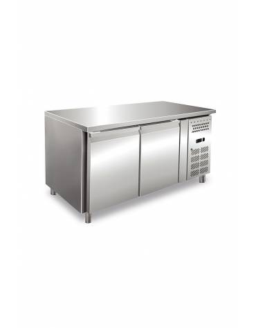 Tavolo refrigerato in acciaio Inox AISI 304 ventilato  - 2 porte - capacità 282 Lt. - temp. -2° +8°C - GN 1/1 - mm 1360x700x850h