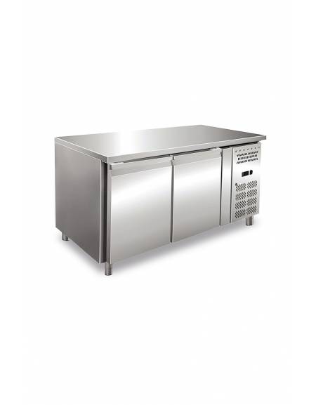 Tavolo refrigerato in acciaio Inox AISI 304 ventilato  - 2 porte - capacità 282 Lt. - temp. -2° +8°C - GN 1/1 - mm 1360x700x850h