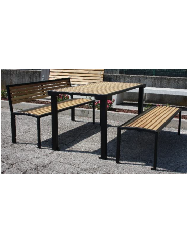 Set composto da tavolo + 2 panchine con schienale, struttura in acciaio quadro, con legno di pino - cm 180x237x85,4h