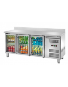 Tavolo refrigerato con alzatina 3 Porte a vetro - Refrigerazione ventilata -2° +8°C - Classe energetica B - cm. 179,5x70x95h