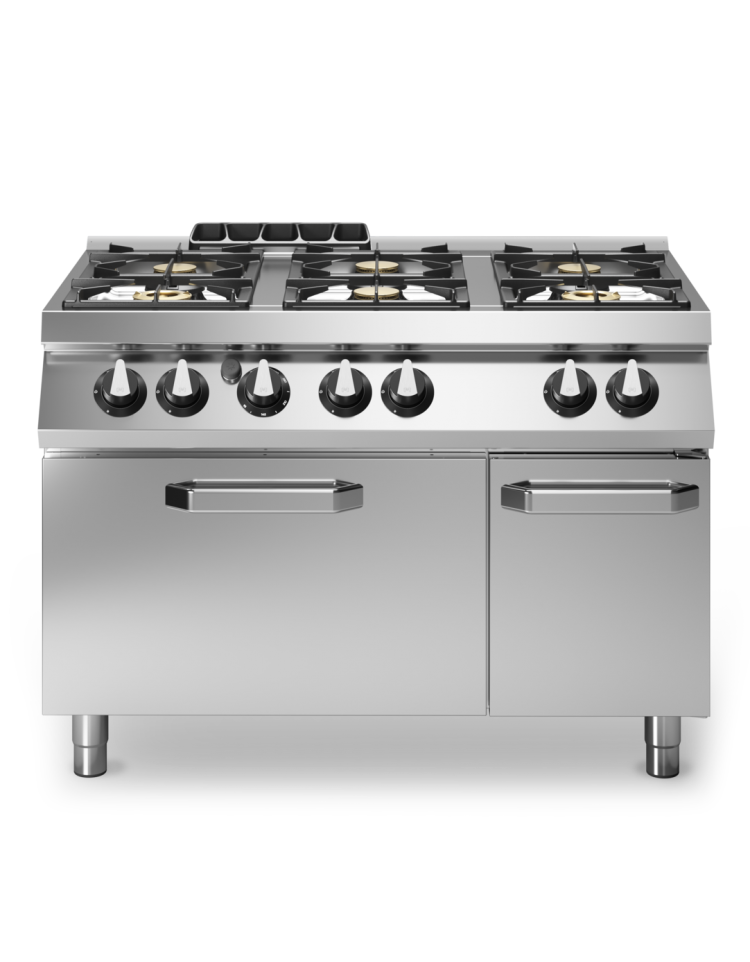 Cucina professionale gas 8 fuochi, forno gas GN2/1 e vano