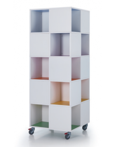 TOTEM ESPOSITORE CONTENITORE  A CASELLE SU RUOTE, STRUTTURA IN LEGNO COLORE BIANCO E RIPIANI COLORATI A SCELTA - cm 65x65x180H