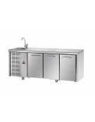 Tavolo Refrigerato GN 1/1 con 3 porte, piano con lavello e gruppo motore a sinistra cm 187x70x115h