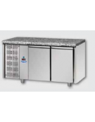 Tavolo Refrigerato GN 1/1 con 2 porte, piano di lavoro in Granito e gruppo motore a sinistra cm 143x70x85h