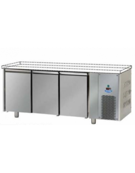 Tavolo Refrigerato GN 1/1 a bassa temperatura con 3 porte, senza piano di lavoro cm 187x71,5x80h