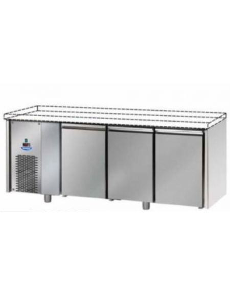 Tavolo Refrigerato GN 1/1 a bassa temperatura 3 porte senza piano di lavoro e con gruppo motore a sx cm 187x71,5x95h