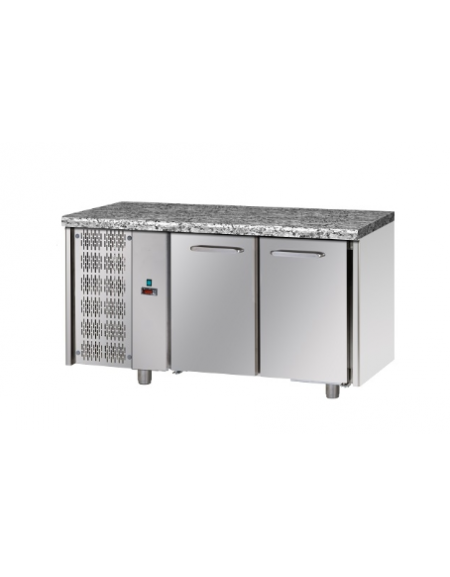 Tavolo Refrigerato a temperatura normale con 2 porte, piano di lavoro in Granito e gruppo motore a sinistra cm 143x70x85h