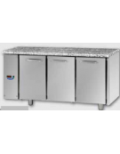 Tavolo Refrigerato GN 1/1 con 3 porte e piano di lavoro in Granito, predisposto per unità frigorifera remota cm 166x70x85h